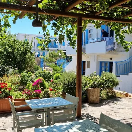 Tilemachos & * Adamantas (Milos)